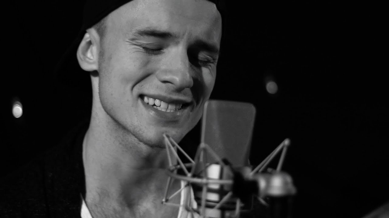 TONI - Weihnachten mit Dir | offizielles Musikvideo