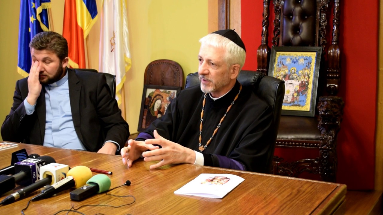 2. Conferinta de presa - lansarea mesajului Episcopului de Cluj-Gherla la Înviere - discuţii