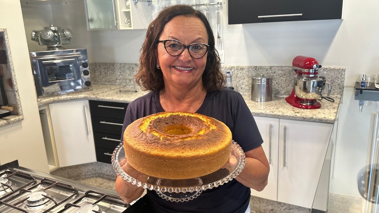 Bolo de Fubá | Delícias da Eleni