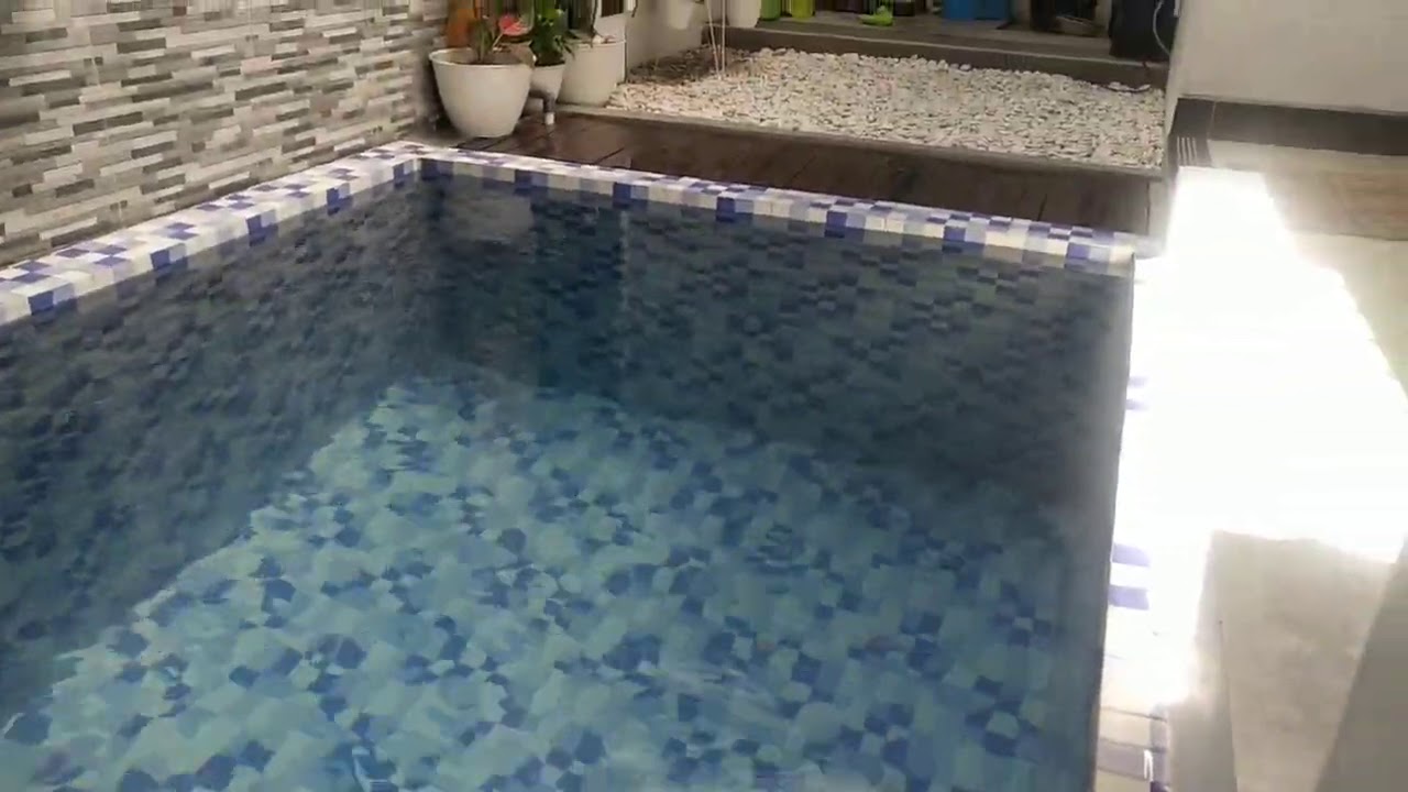kolam renang mini