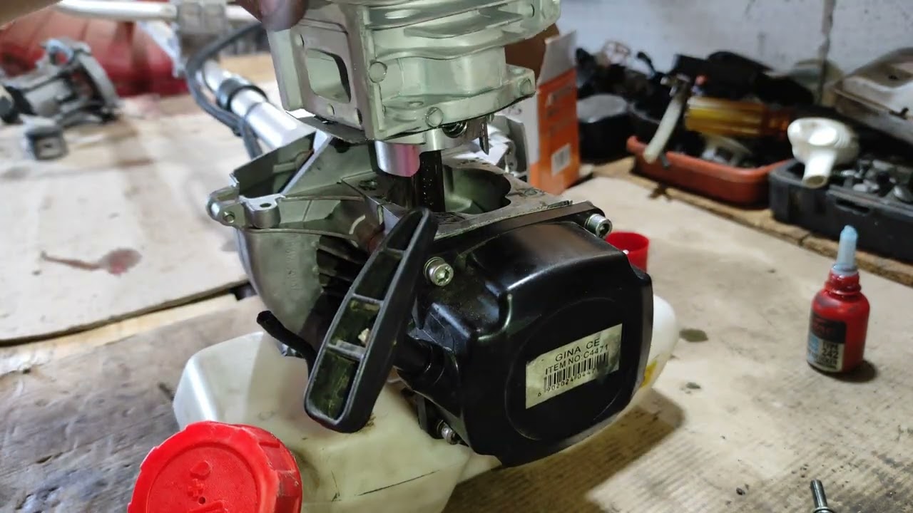 Așa arată doar, după o lună de utilizare 🙆‍♂️🤷‍♂️🤦‍♂️Motocoasa stern 