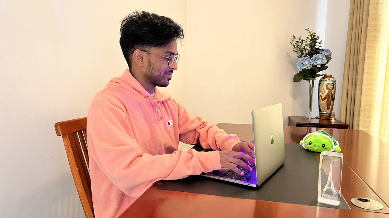 Should you buy the M1 MacBook Air 1 Year Later? Long Term Review | Med Student