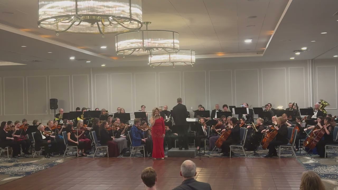 Maureen Christine with The Lake Geneva Symphony singing 