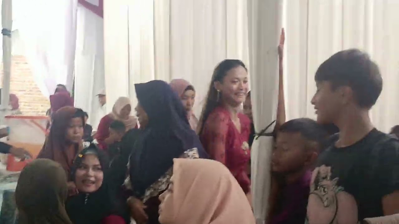 Live kp babakan pacing kediaman BP wakil SARMAN Tj ten  mojang Priangan banjir saweran