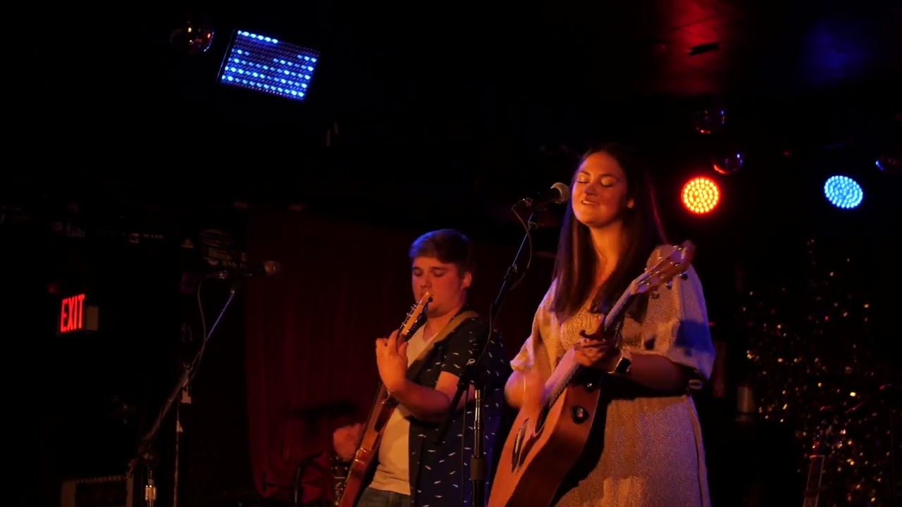 Play the Player - EmRey & Bailey Desroches (original song)