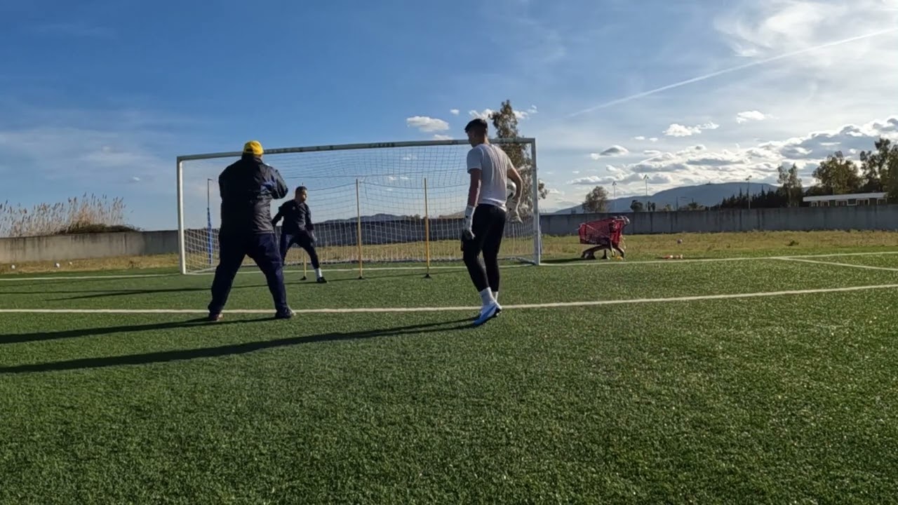 allenamento portieri  sull'agilit&agrave;, lavoro di gambe e velocit&agrave;