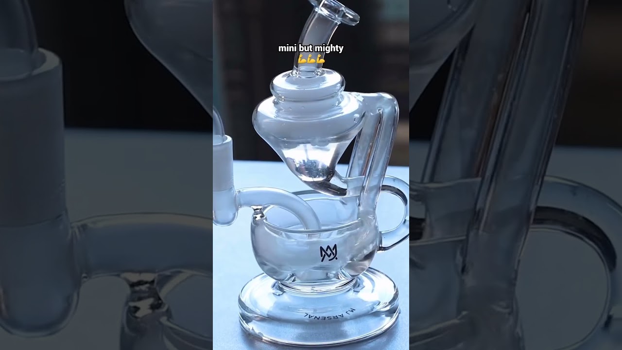 The MJ Arsenal Claude is perfect for on-the-go dabbing or for those who prefer a smaller piece.