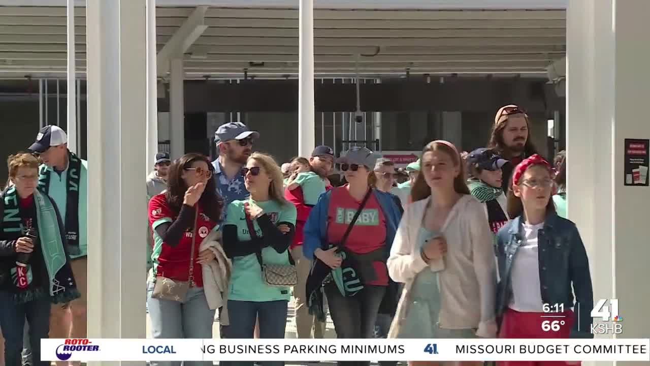KC Current home opener draws fired-up fans as warm weather sweeps Kansas City, Missouri
