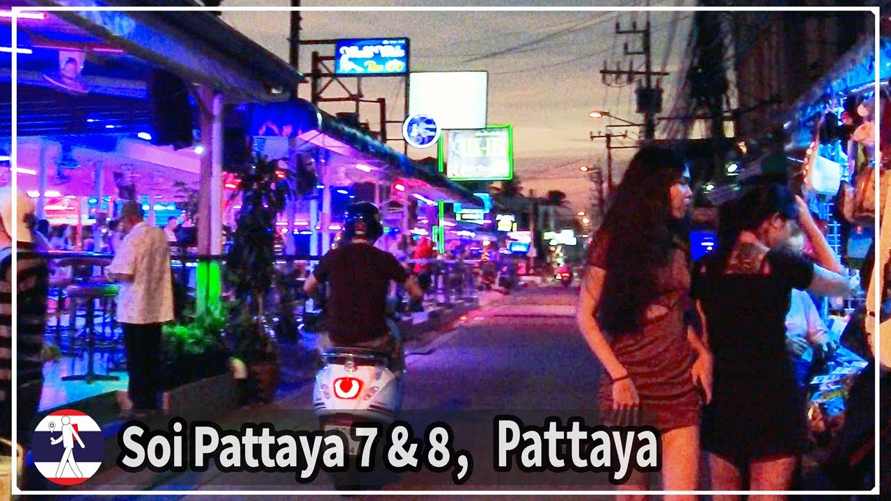 Soi Pattaya 7 & 8 around the sunset.