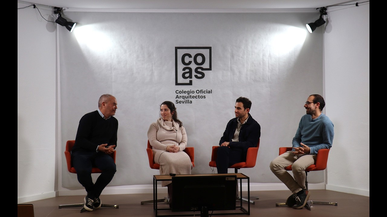 Conferencia de Ignacio Frade, La Urdimbre y MAAM en el marco de 