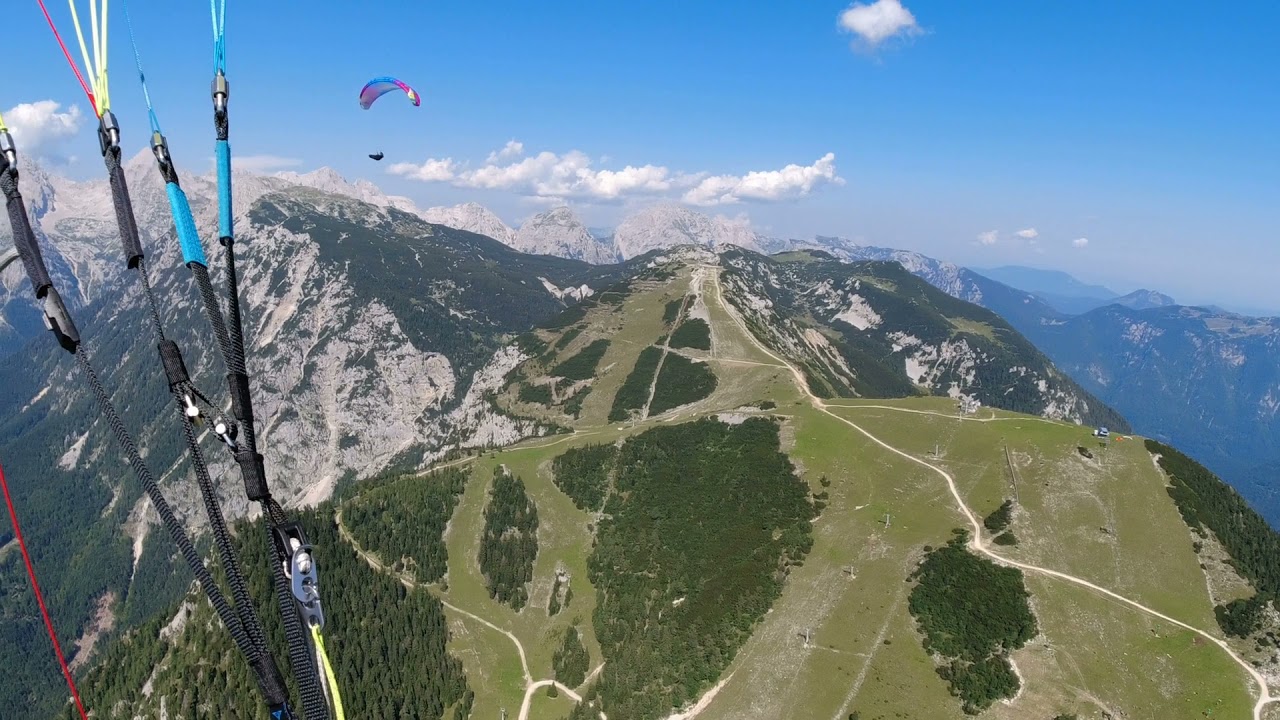 Paragliding in  Slovenia (RTC Krvavec)