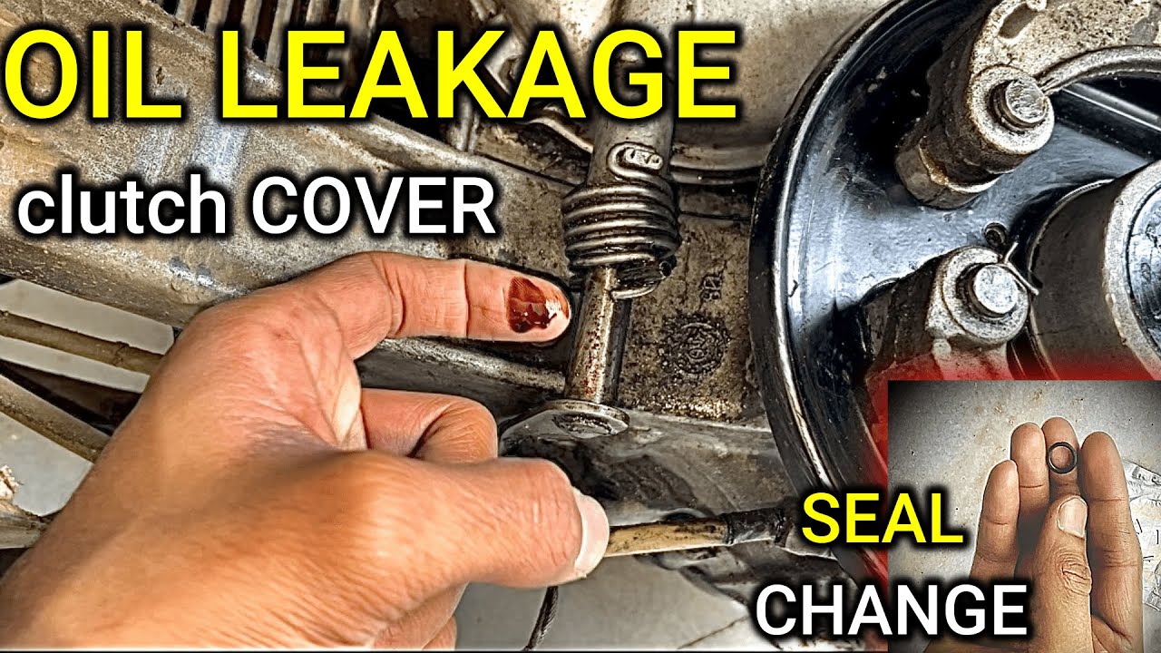OIL Leak problem from clutch cover of BAJAJ CHETAK | OIL Seal replacement | English Subtitles