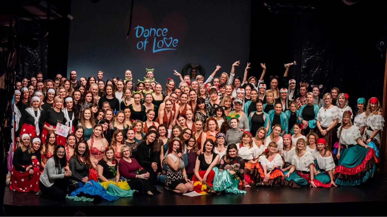 Odpolední show: Contemporary dance – začátečníci – You Say (lektorka Laura Zelinová)