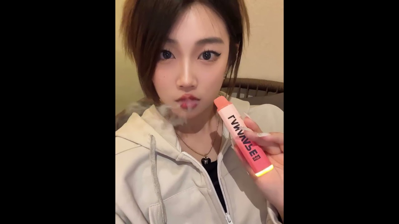 #LANAVAPE PEN PLUS 10000PUFF