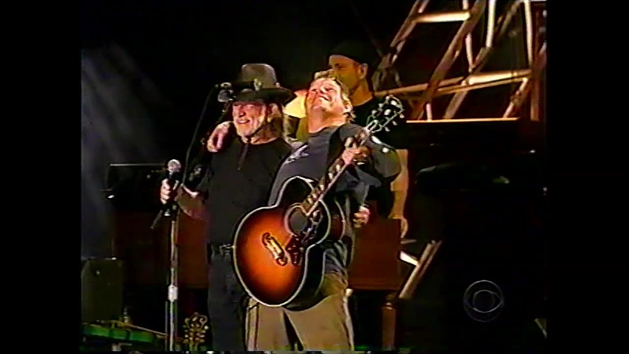 Pat Green & Willie Nelson - Threadbare Gypsy Soul (CMA Music Festival 2004, Nashville)