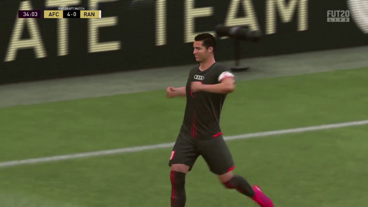 FIFA 20 Cristiano Ronaldo funny momment  goal celebration