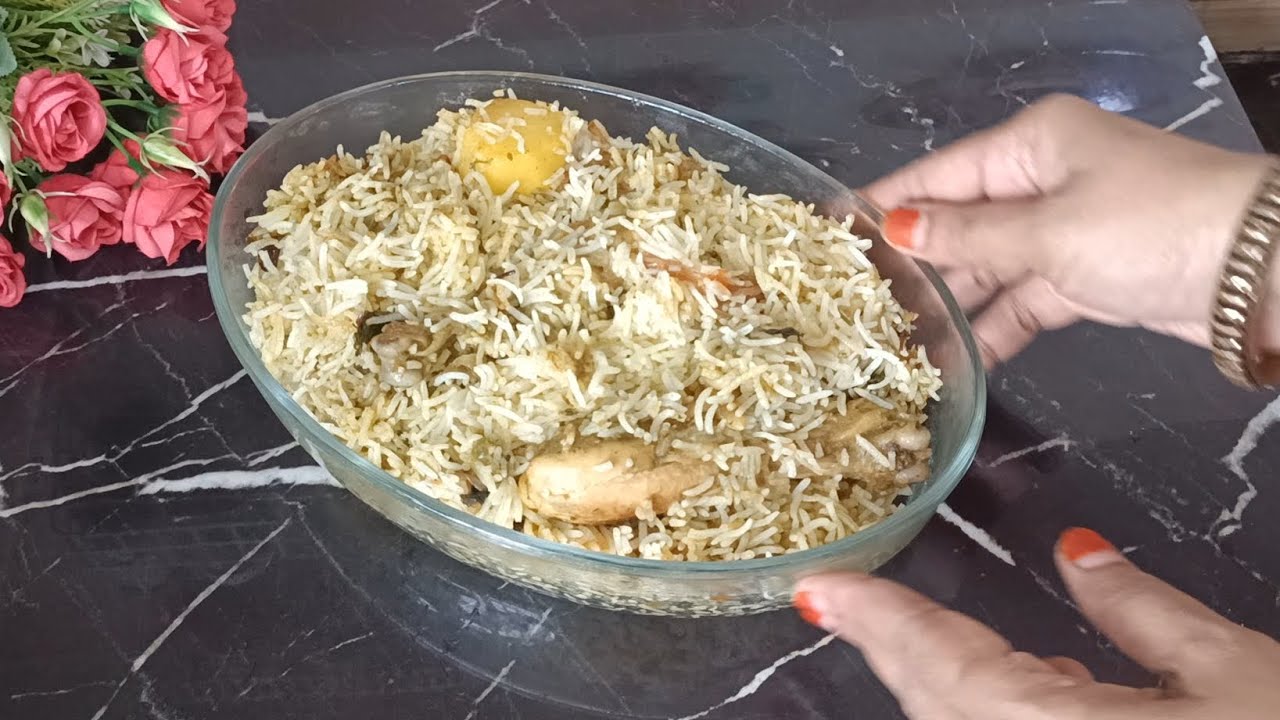 Green Chilli Chicken Dum Biryani/গ্রীন চিলি চিকেন দম বিরিয়ানি//Biryani without ginger garlic paste 