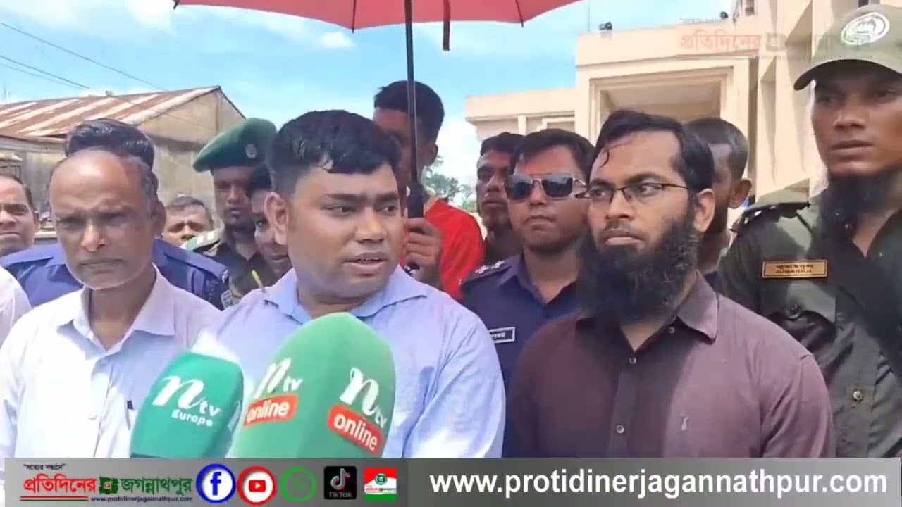 জগন্নাথপুরে অবৈধ ফুটপাত দখলের বিরুদ্ধে মোবাইল কোর্ট পরিচালনায় ৫ দোকানে ১০ হাজার টাকা জরিমানা।