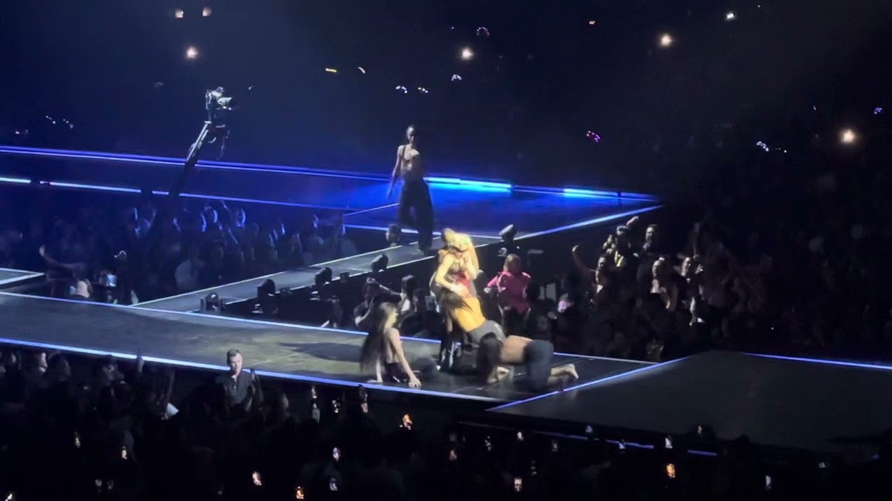 Madonna - The Celebration Tour - Hung Up on Tokischa + Hung Up Live from Mexico City Night 3