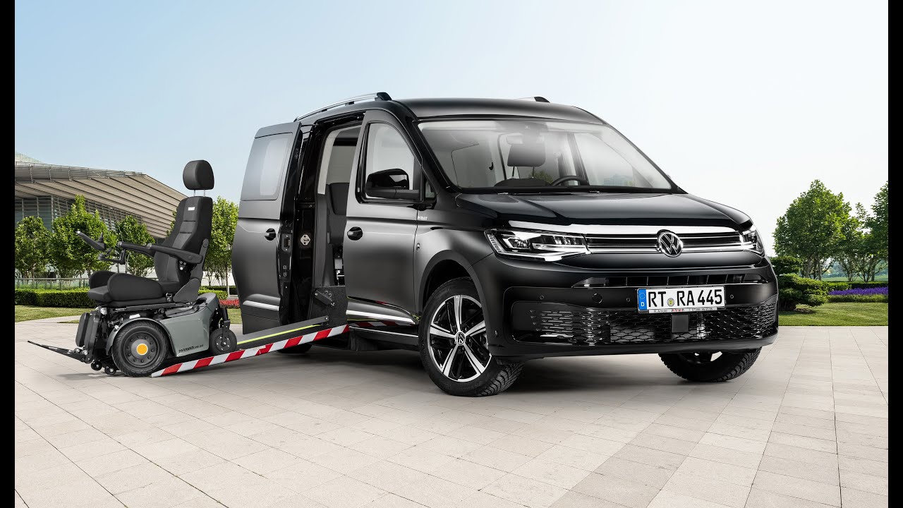 Paravan VW Caddy V Maxi with side entry solution