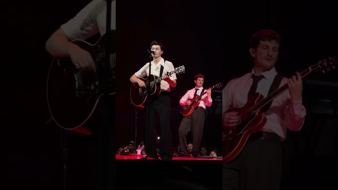 I Think They Call This Love - Elliot James Reay - Antwerp, Nov 2025