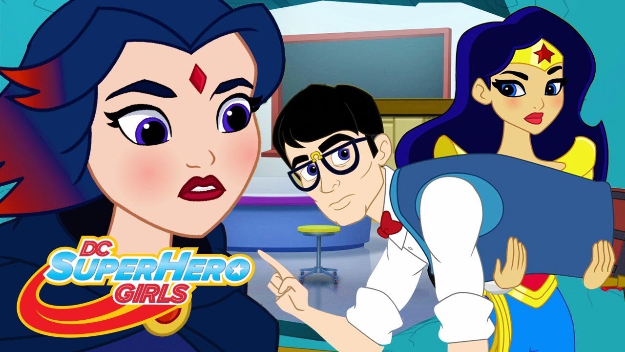 El impacto del hechizo | DC Super Hero Girls Latino America