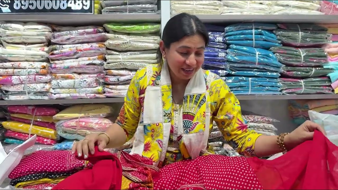 फिर से हैम बहोत प्यारे सूट जो है कॉटन और हैंडवर्क के 800 रुपये से 👉8950608489
