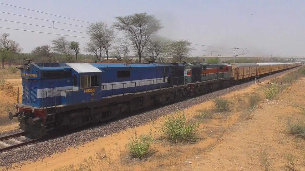 04715 Bikaner -Mysuru One Way Special Express, Twin Alco WDG3A thrashing through the deserts!!!