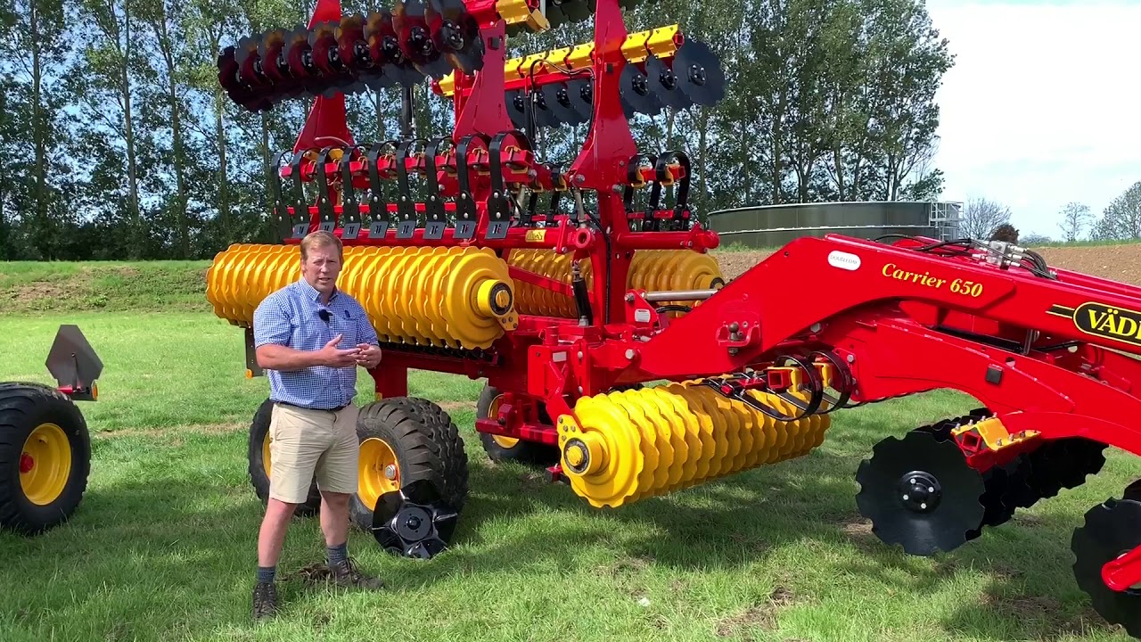 Walk around of the Vaderstad Carrier 650 and the Carrier XL625