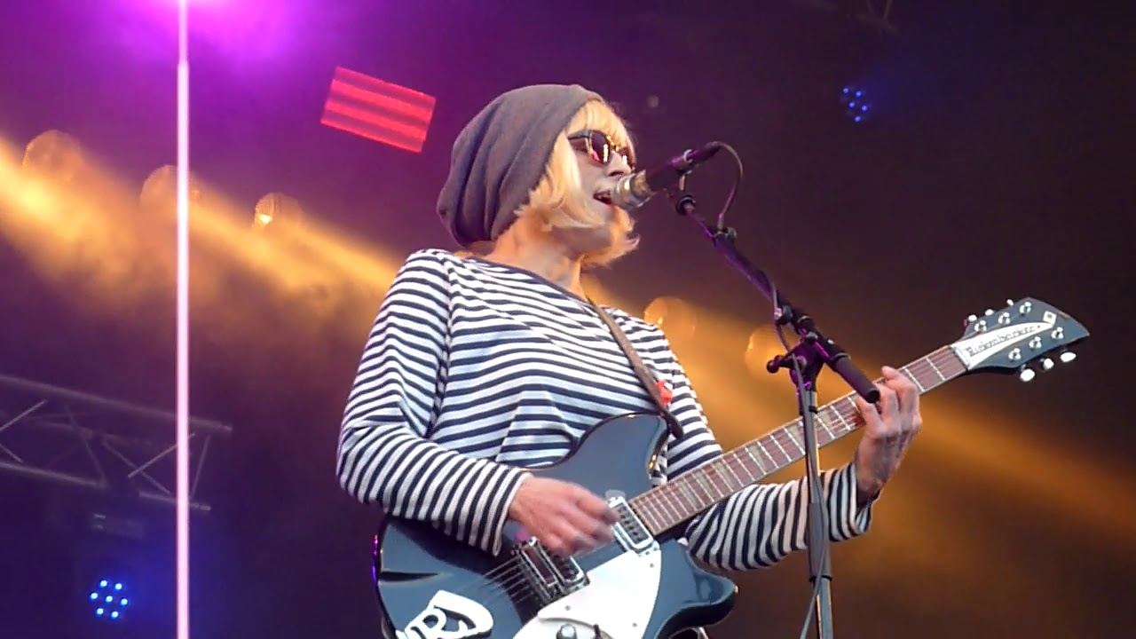 Bettie Serveert - Brother in Loins @ Utrecht bevrijdingsfestival (1/3)