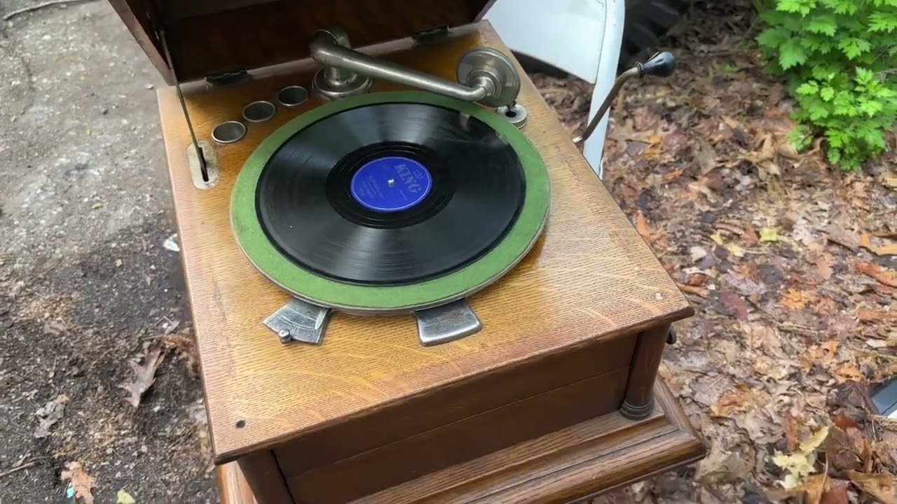 Columbia Grafonola tabletop Gramophone