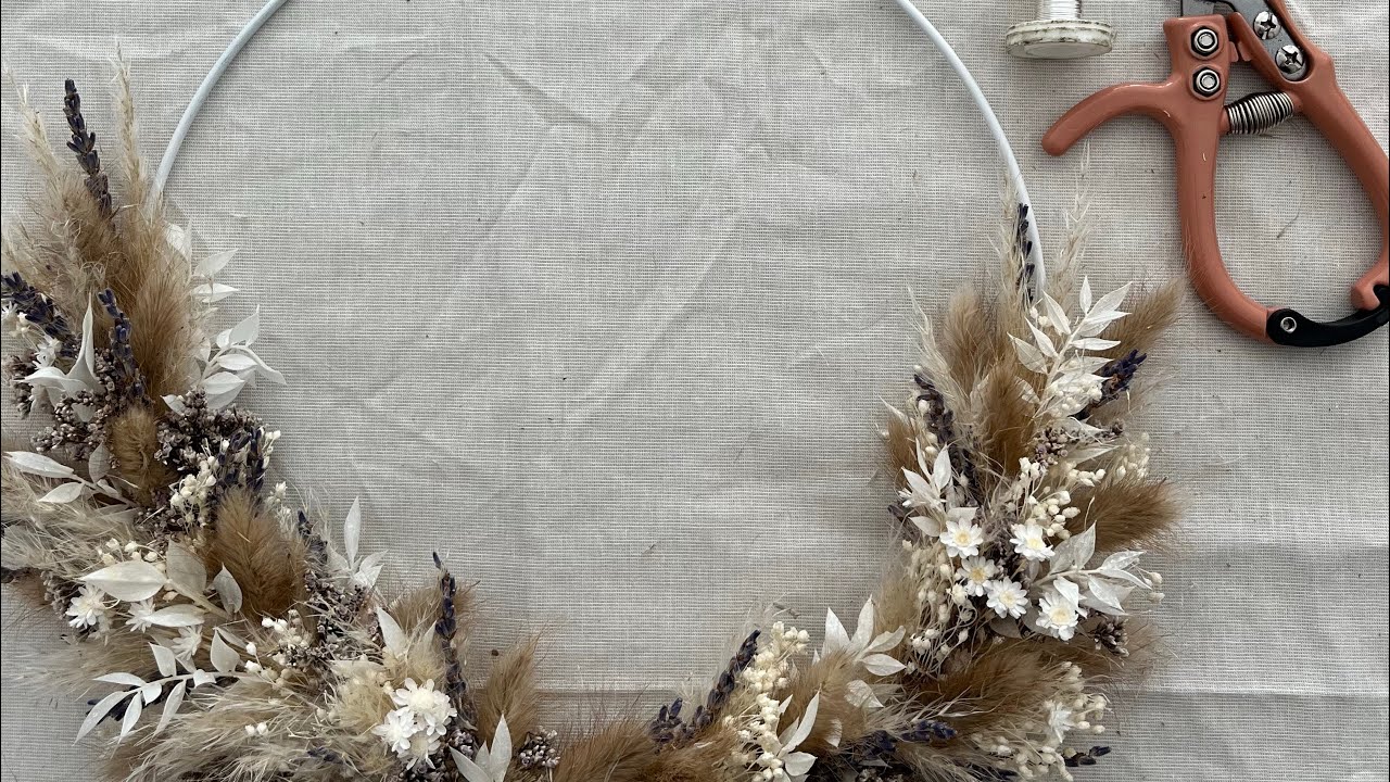 Trockenblumen Kranz Wickeln; DIY Flower Wreath; Blumenkranz binden