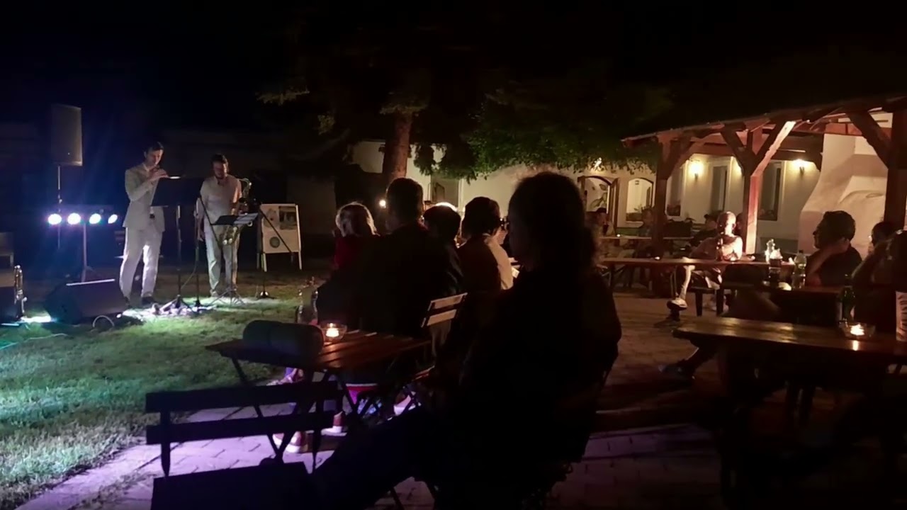 ORBAY LILLA QUINTET koncert a művelődési ház udvarán