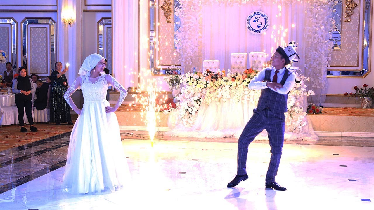 AMAZING Wedding Dance!!