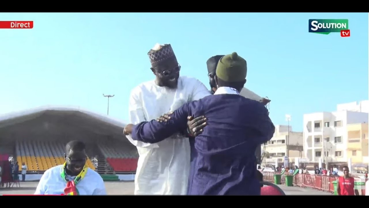 CHEIKH BARA DÉBARQUE AU STADE ET ATTAQUE OUSTAS MBACKE SYLLA EN DIRECT...