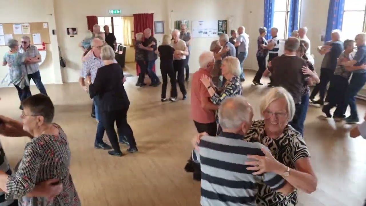 Västerträffen 20/10 2023. Speleman Conny Brodin.  Dansen heter Magdalena en Schottis.
