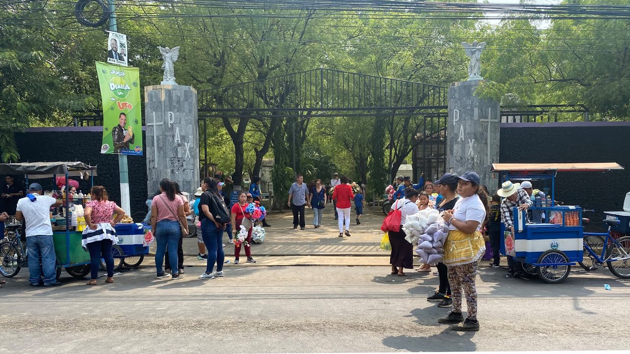 10 de Mayo en el cementerio general de San Miguel El Salvador