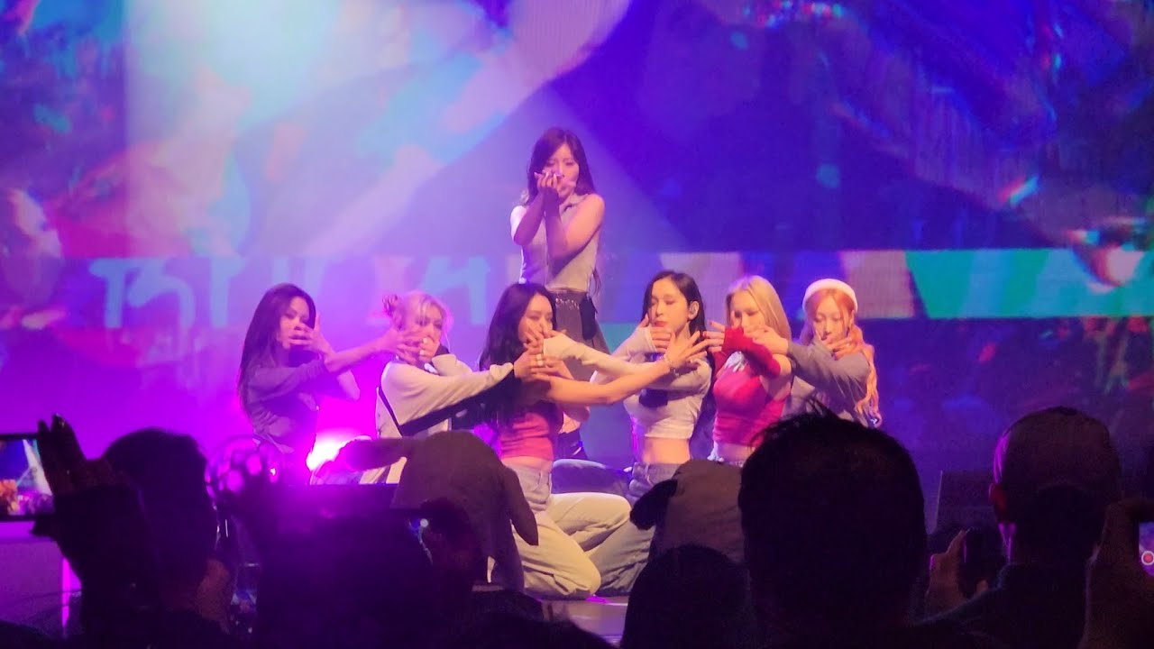 Dreamcatcher (드림캐쳐) - BOCA | 230306 | Reading | [4k60fps FANCAM]