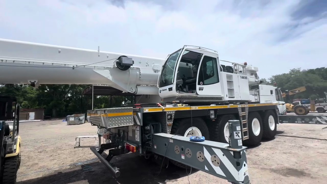 70 Ton Tadano Crane polished back to New!