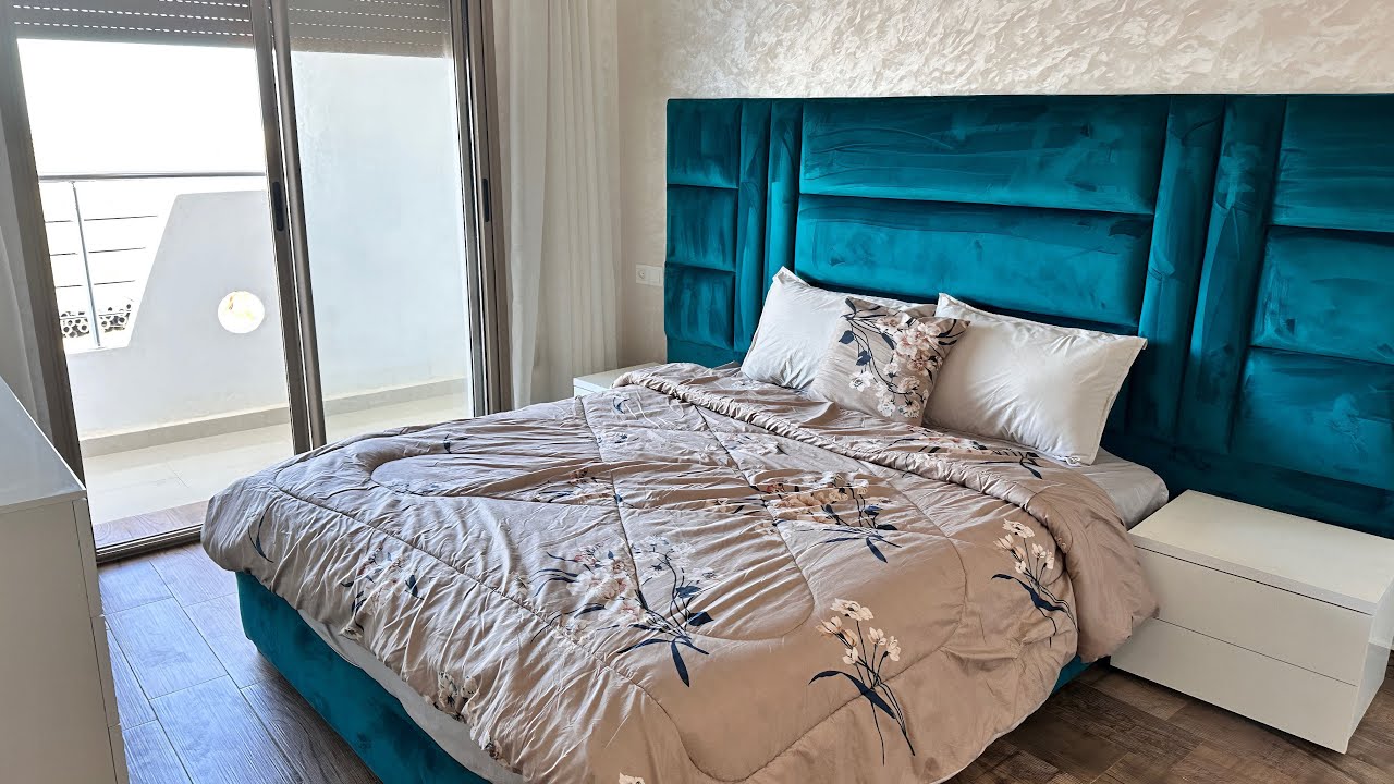 شقة 108 بثلاث غرف مطبخ مجهز وحمامين على شارع رئيسي وإطلالة على شاطئ سيدي رحال appartement sidi rahal
