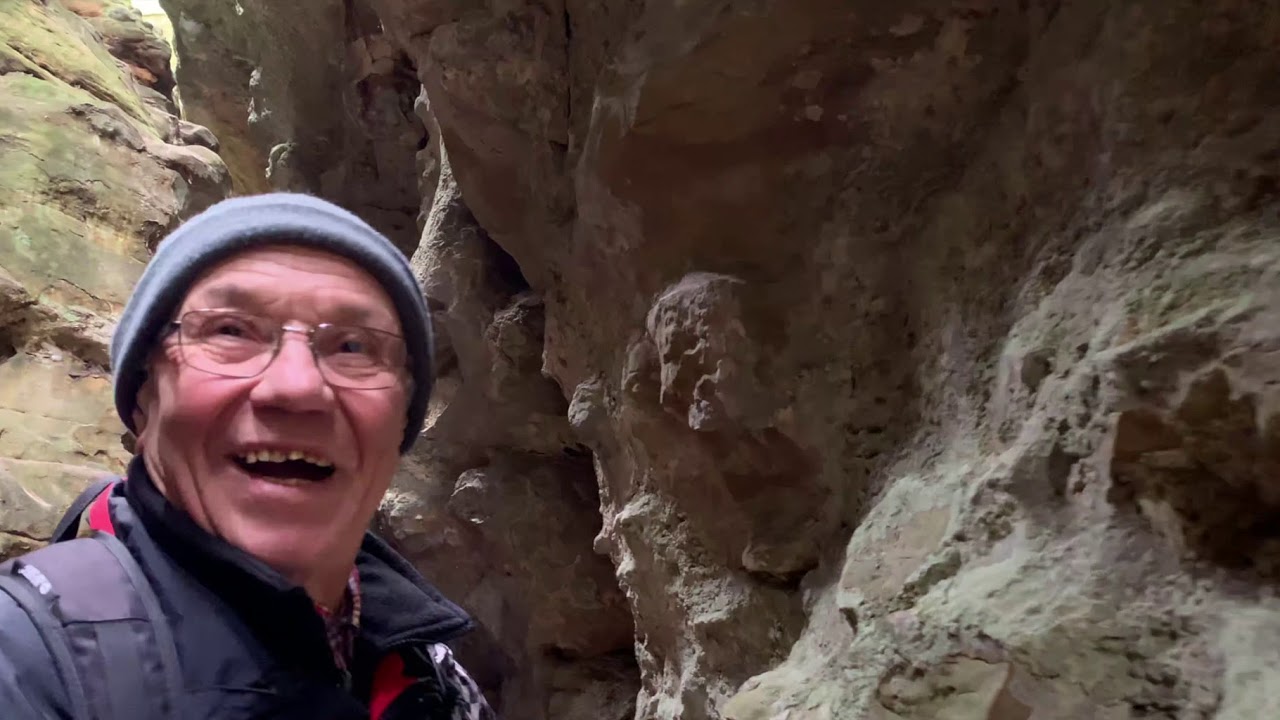 2019 - Wandern zwischen den Sandsteinfelsen von Nommerlayen