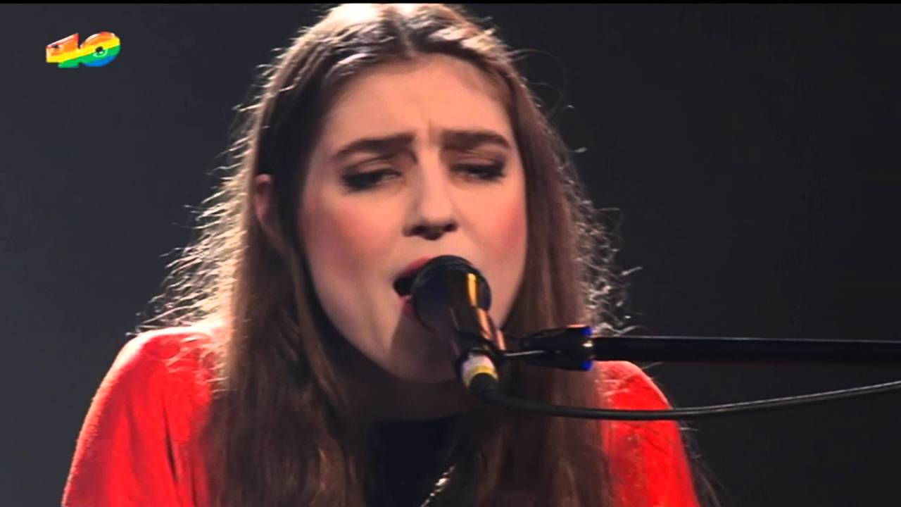 Básico 40 - Birdy (Concierto completo)