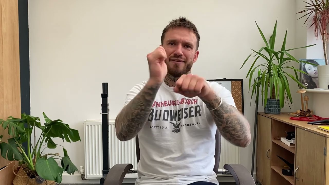 Scaphoid fracture: 1 year 7 months after surgery update.