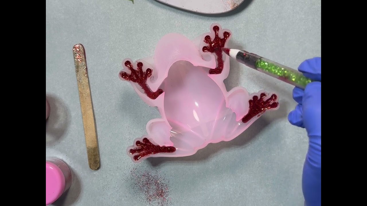 #24 Resin Frog Black & Red