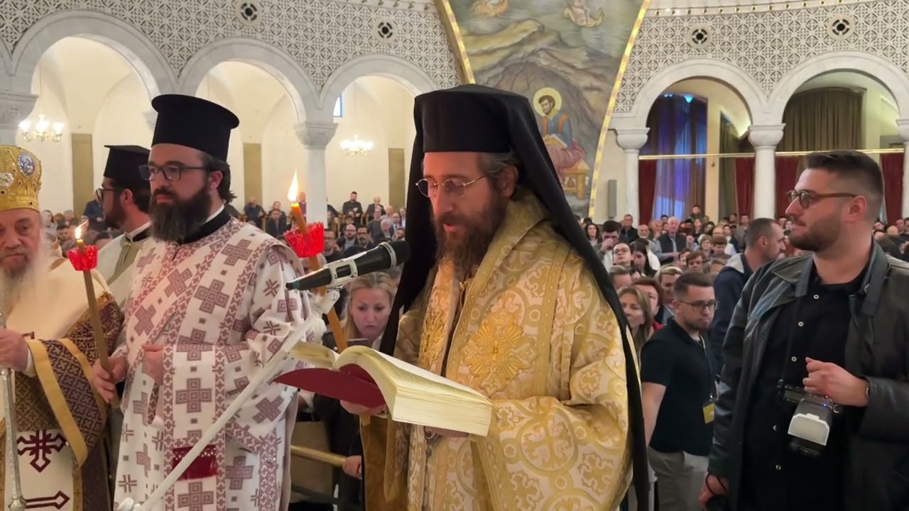 Vajtimet e Përmbivarrëshme.Katedralja 