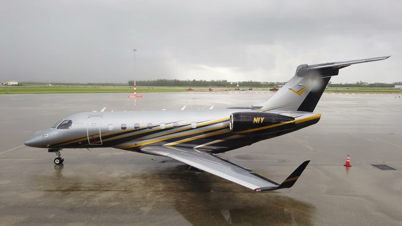 Training Flight in the Embraer Legacy 500. Video 2 of 2.