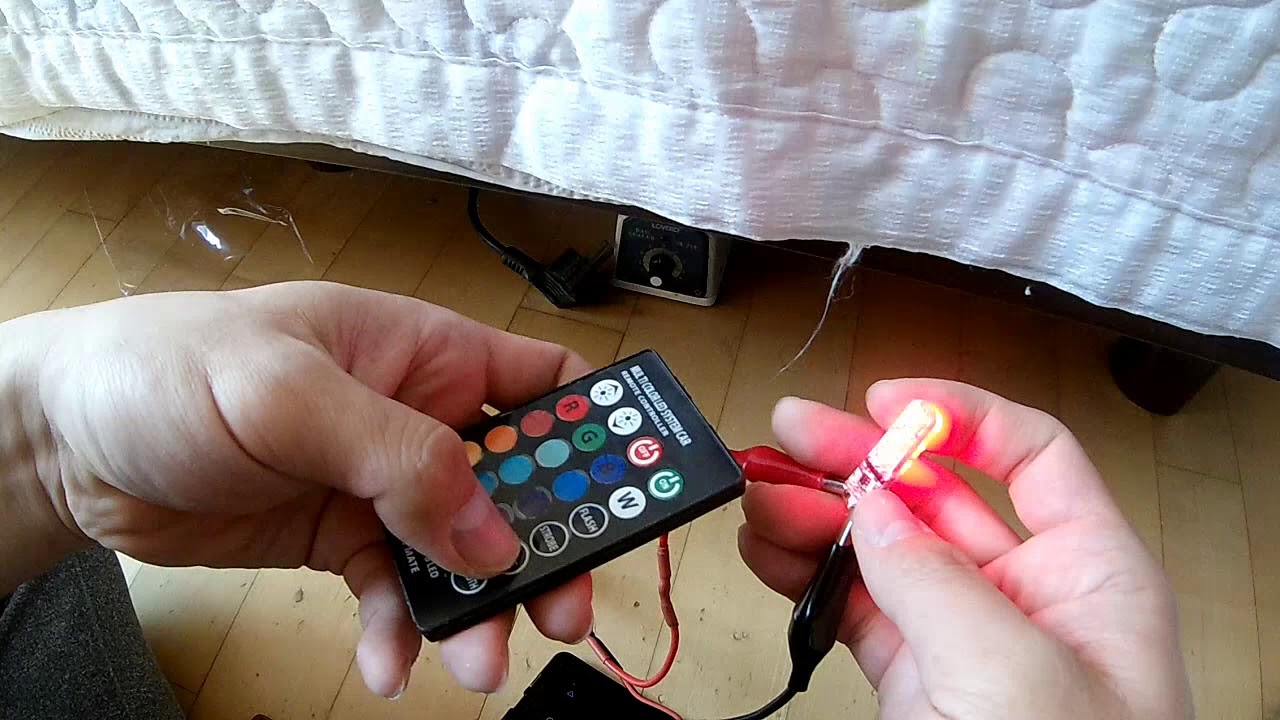 2PCS T10 RGB 6SMD LED Car Side Marker Lights Dome Reading Lights Lamp Bulb with Remote Control