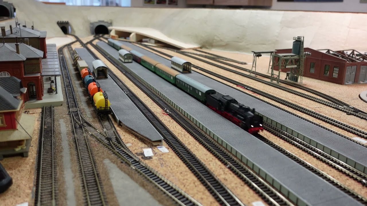 Gestern bei Heiko, Probefaht BR 110 Roco und Roco 38 mit Glockenanker, und Neues von der Anlage