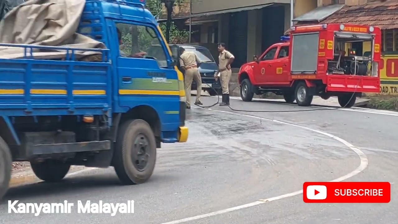 പൂവച്ചൽ വെള്ളനാട് റോഡിൽ ഓയിൽ വീണ് റോഡപകടം....