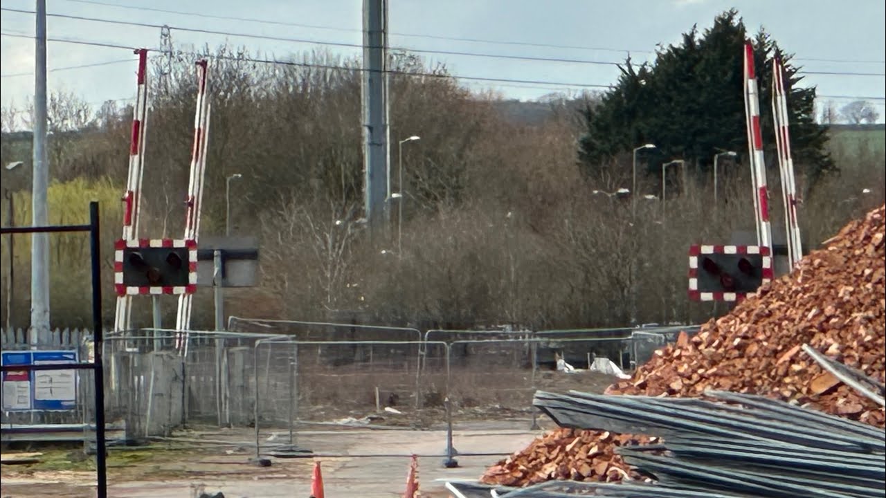 Stewartby Brickworks Level Crossing (28/02/2026)
